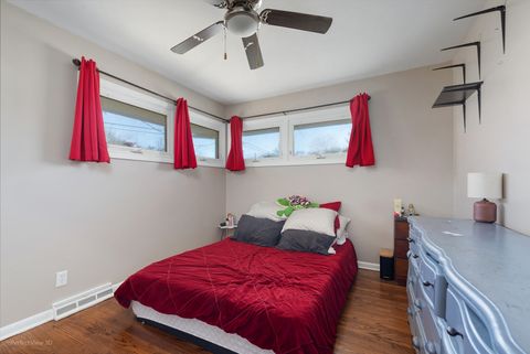 Tiny photo for 1104 New Haven Avenue, Aurora, IL 60506 (MLS # 12519443)