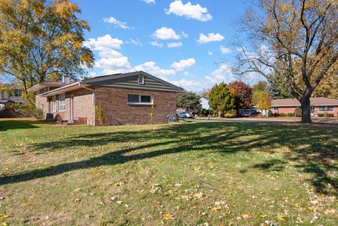 Tiny photo for 1104 New Haven Avenue, Aurora, IL 60506 (MLS # 12519443)