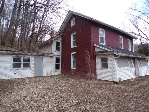 Tiny photo for 1827 Hershey Avenue, Muscatine, IA 52761 (MLS # 12577660)