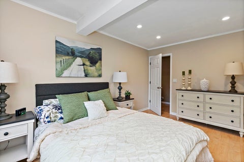 Tiny photo for 944 VIEWPOINT Drive, Lake In The Hills, IL 60156 (MLS # 12717803)