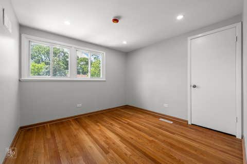 Tiny photo for 14825 Parkside Avenue, Oak Forest, IL 60452 (MLS # 12738178)