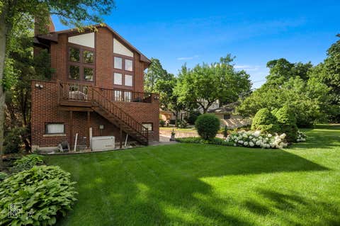 Tiny photo for 433 S Hill Avenue, Elmhurst, IL 60126 (MLS # 12741626)