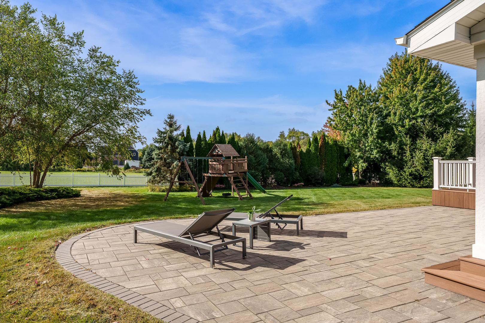 Rockford, Illinois 61107, United States, 4 Bedrooms Bedrooms, ,4 BathroomsBathrooms,Residential,Active,222730