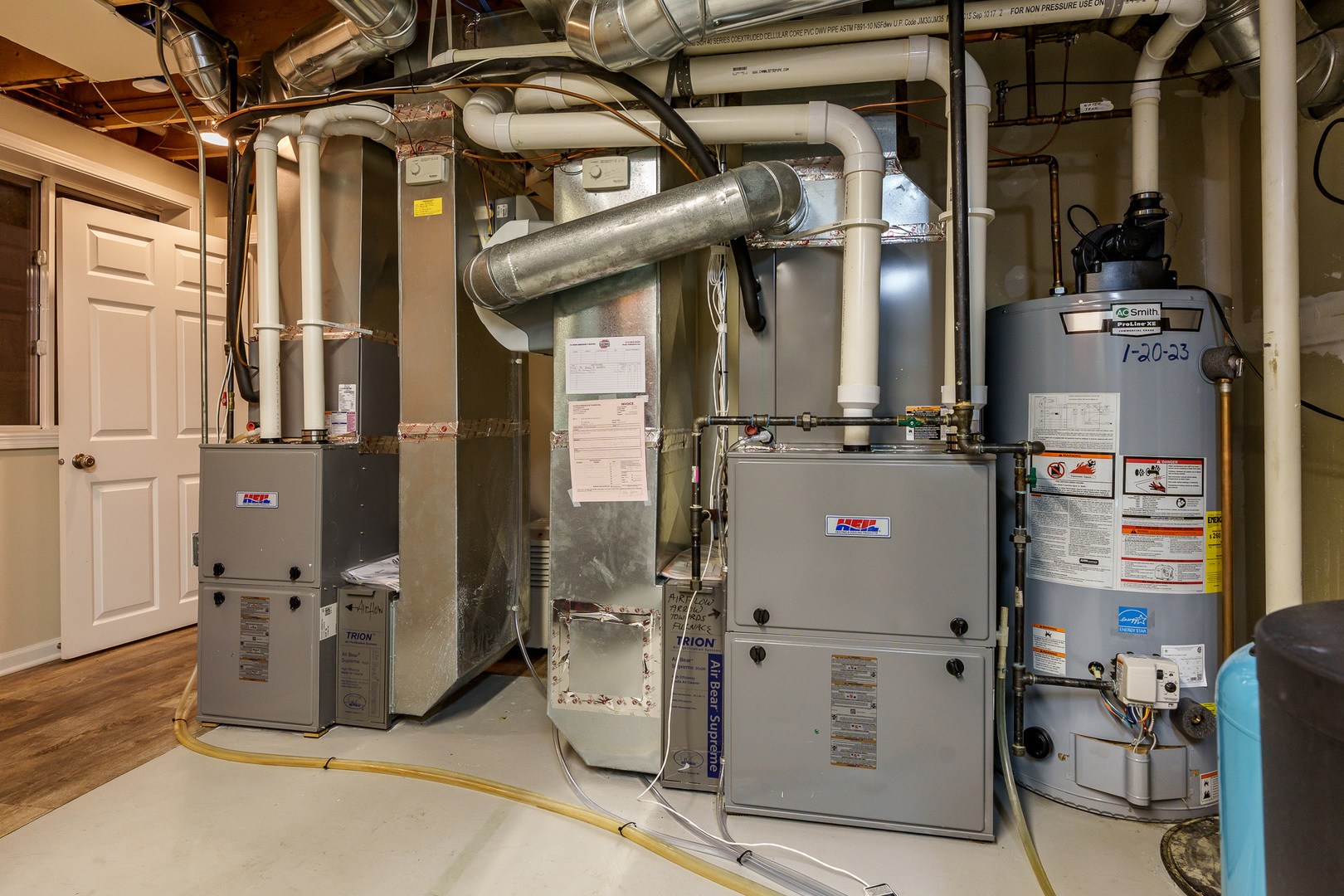 Rockford, Illinois 61107, United States, 4 Bedrooms Bedrooms, ,4 BathroomsBathrooms,Residential,Active,222730