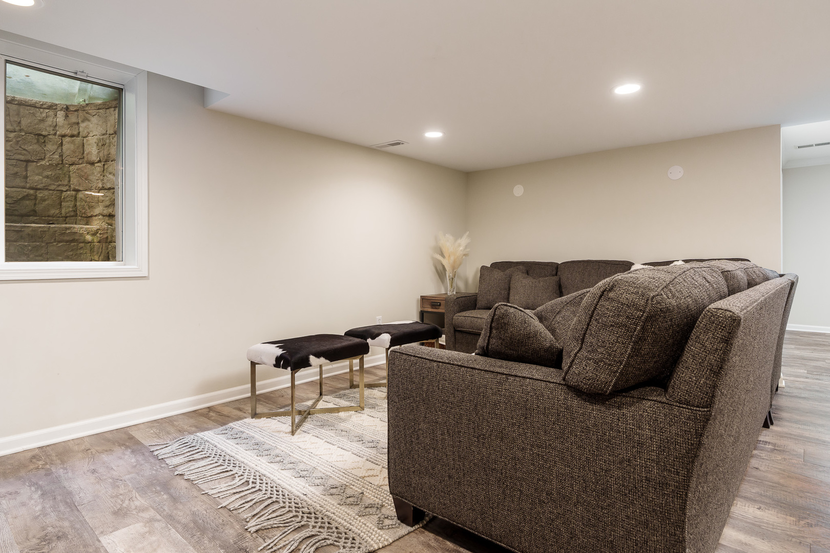 Rockford, Illinois 61107, United States, 4 Bedrooms Bedrooms, ,4 BathroomsBathrooms,Residential,Active,222730