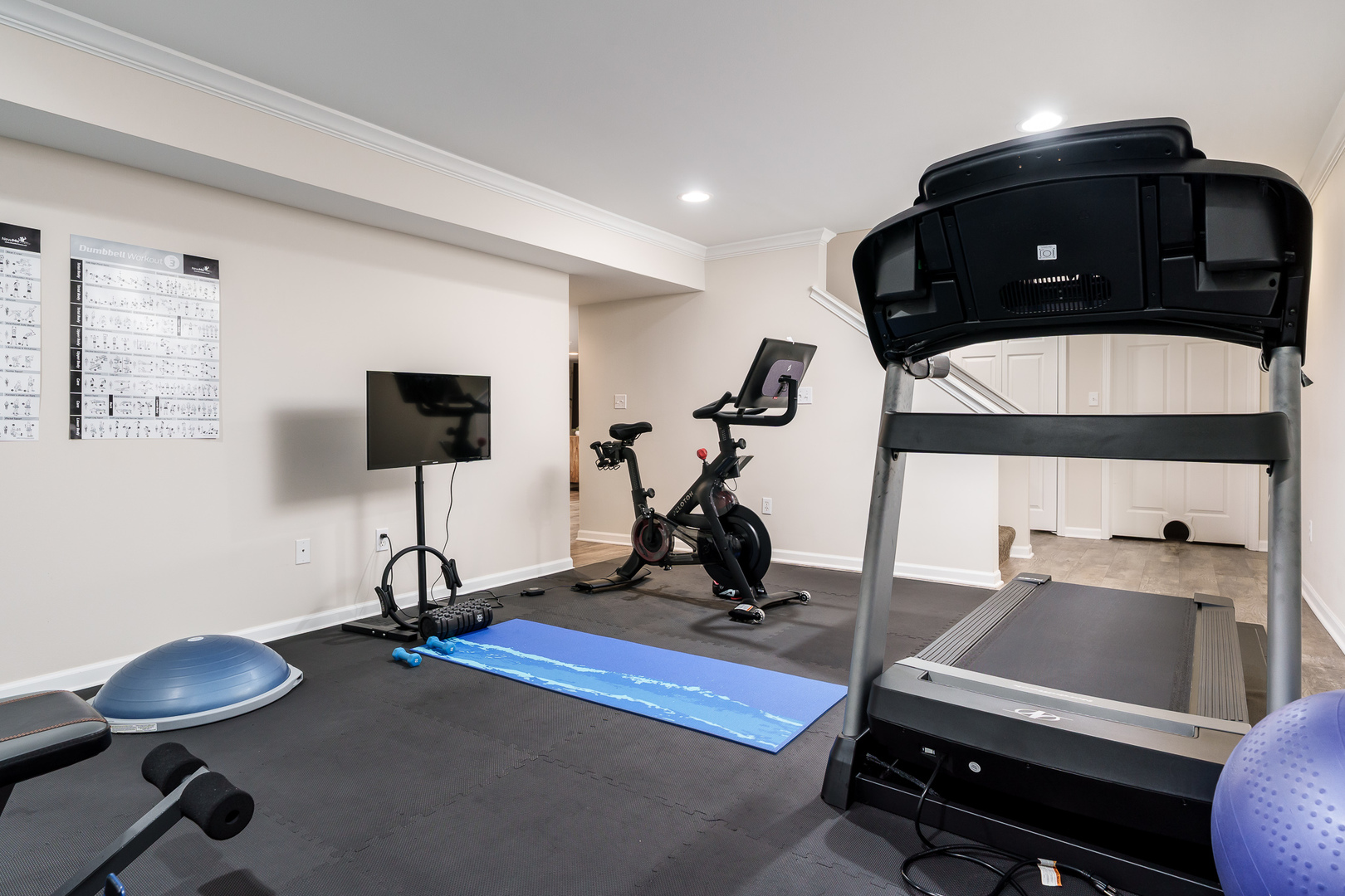 Rockford, Illinois 61107, United States, 4 Bedrooms Bedrooms, ,4 BathroomsBathrooms,Residential,Active,222730