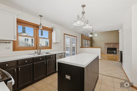 Tiny photo for 1909 Prairie Trail Court, Plainfield, IL 60586 (MLS # 12556220)