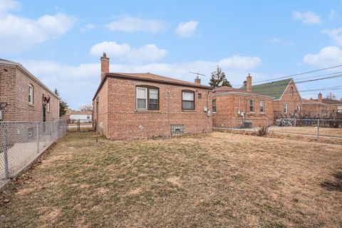 Tiny photo for 12551 S Eggleston Avenue, Chicago, IL 60628 (MLS # 12581062)