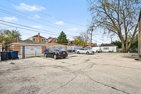 Tiny photo for 7228 39th Street #2W, Lyons, IL 60534 (MLS # 12608696)