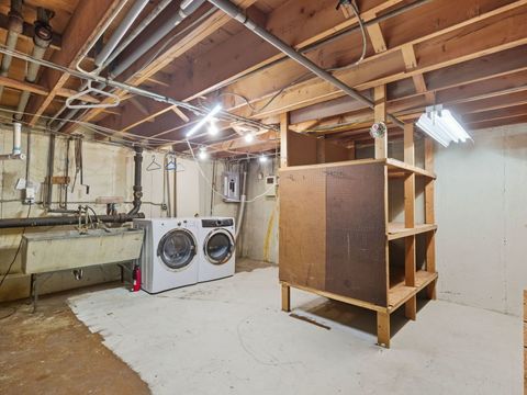 Tiny photo for 1412 E Rochdale Place, Chicago, IL 60615 (MLS # 12486042)