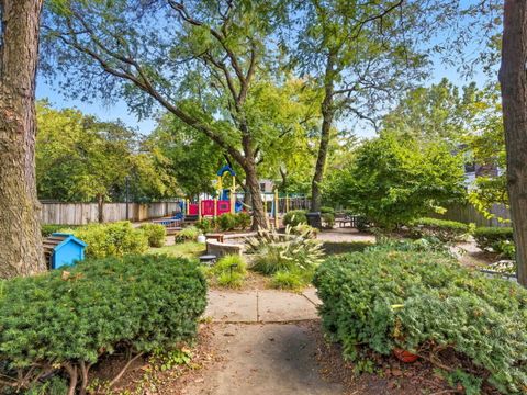Tiny photo for 1412 E Rochdale Place, Chicago, IL 60615 (MLS # 12486042)