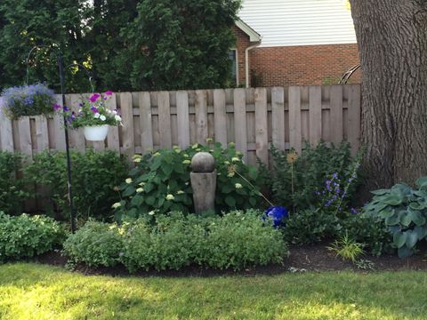 Tiny photo for 621 E Grove Street, Arlington Heights, IL 60005 (MLS # 12623278)