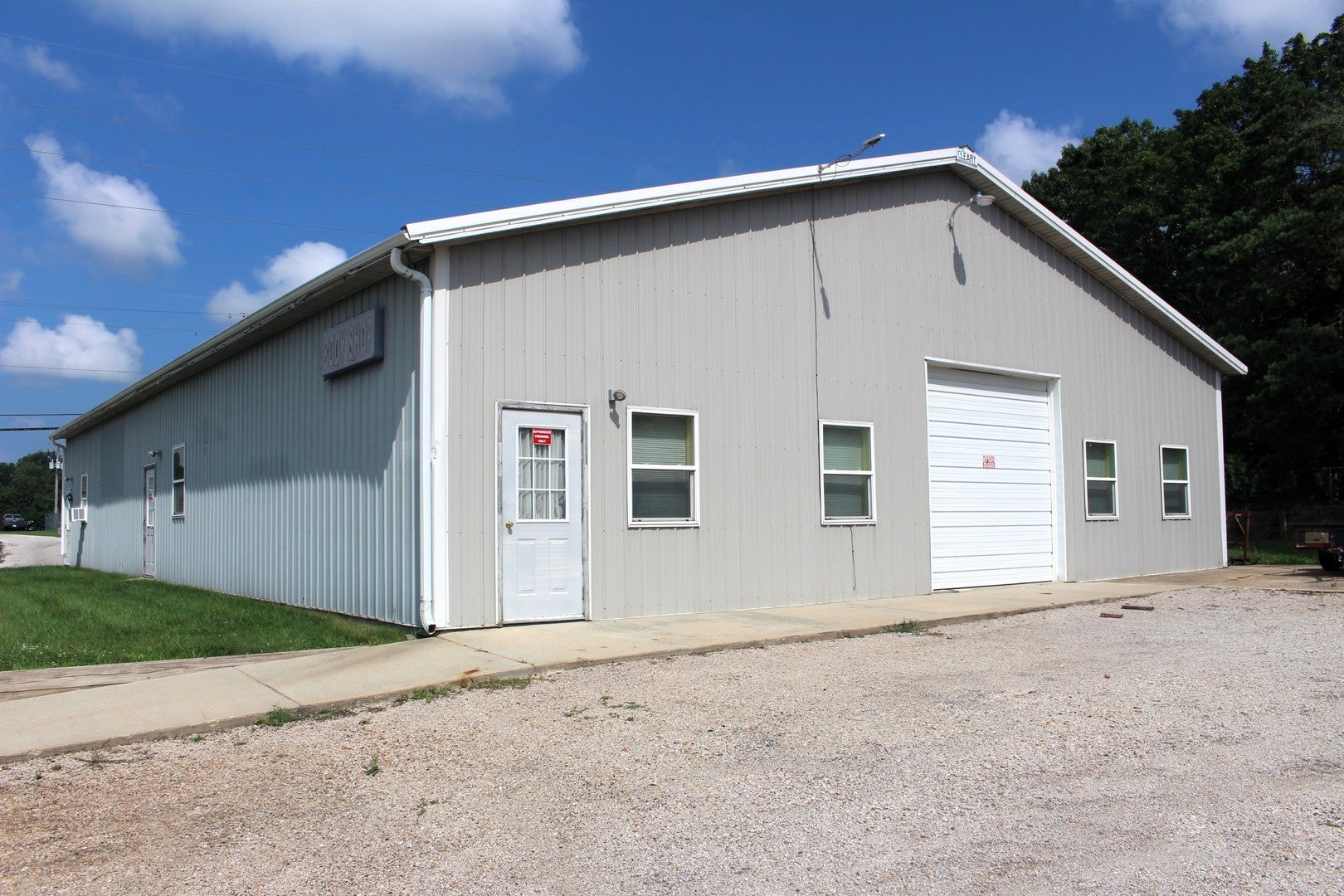 811 E State Highway 54
