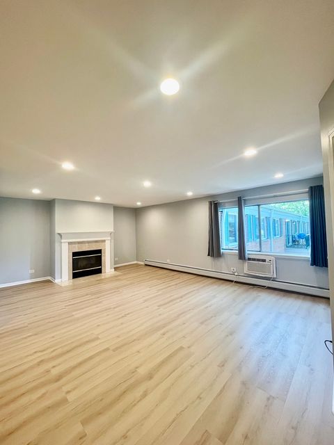 Tiny photo for 706 E Algonquin Road #204, Arlington Heights, IL 60005 (MLS # 12653333)