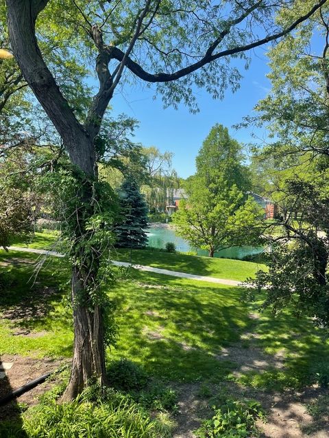 Tiny photo for 706 E Algonquin Road #204, Arlington Heights, IL 60005 (MLS # 12653333)