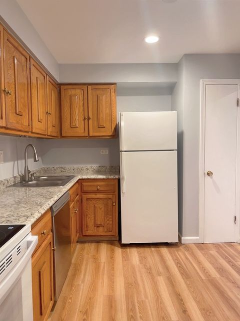 Tiny photo for 706 E Algonquin Road #204, Arlington Heights, IL 60005 (MLS # 12653333)