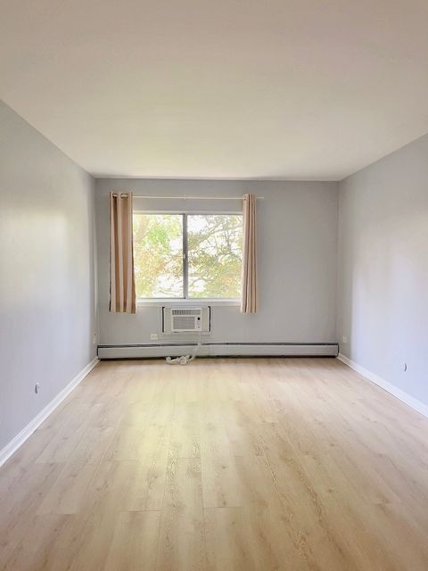 Tiny photo for 706 E Algonquin Road #204, Arlington Heights, IL 60005 (MLS # 12653333)