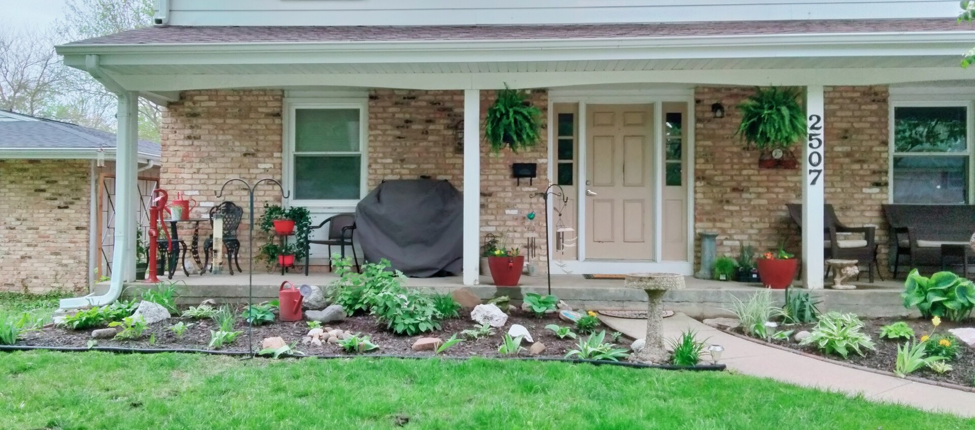 2507 S Cottage Grove Avenue