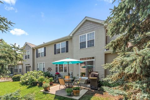 Tiny photo for 374 Wolcott Lane, Batavia, IL 60510 (MLS # 12664196)