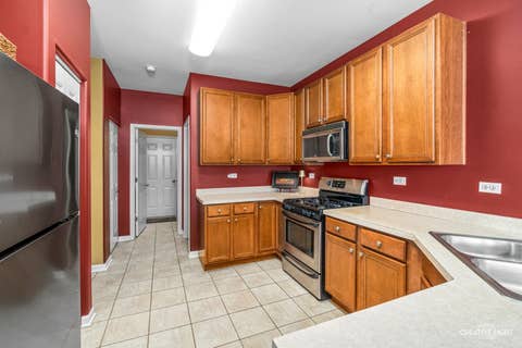 Tiny photo for 374 Wolcott Lane, Batavia, IL 60510 (MLS # 12664196)