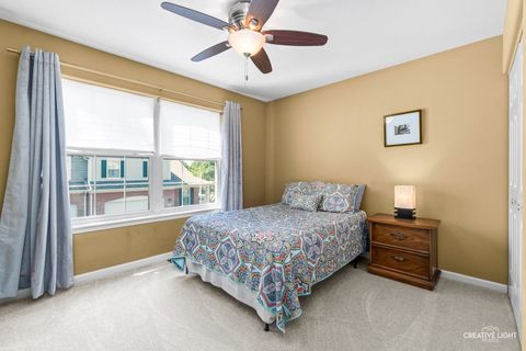Tiny photo for 374 Wolcott Lane, Batavia, IL 60510 (MLS # 12664196)