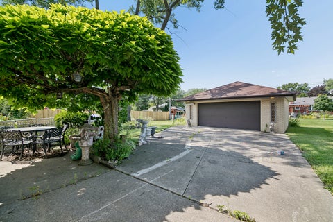 Tiny photo for 6836 W Park Lane Drive, Palos Heights, IL 60463 (MLS # 12696058)