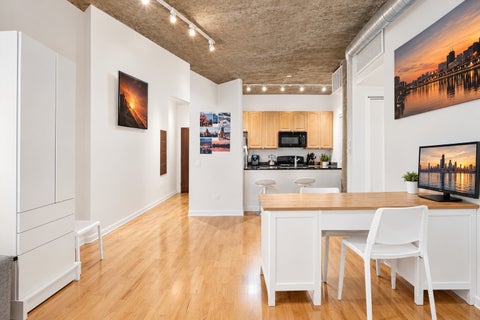 Tiny photo for Chicago, IL 60605 (MLS # 12748549)