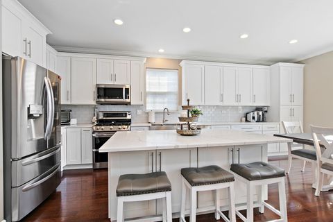 Tiny photo for 360 Fountain Avenue, Elgin, IL 60124 (MLS # 12450642)