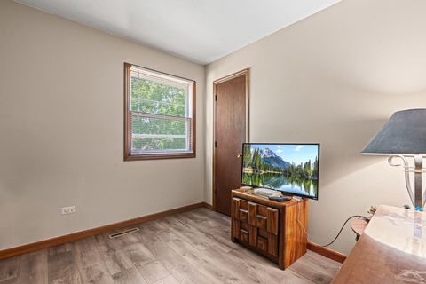 Tiny photo for 3807 Mccabe Avenue, Crystal Lake, IL 60014 (MLS # 12510812)