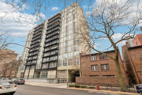 450 W Briar Place 7J Chicago IL 60657