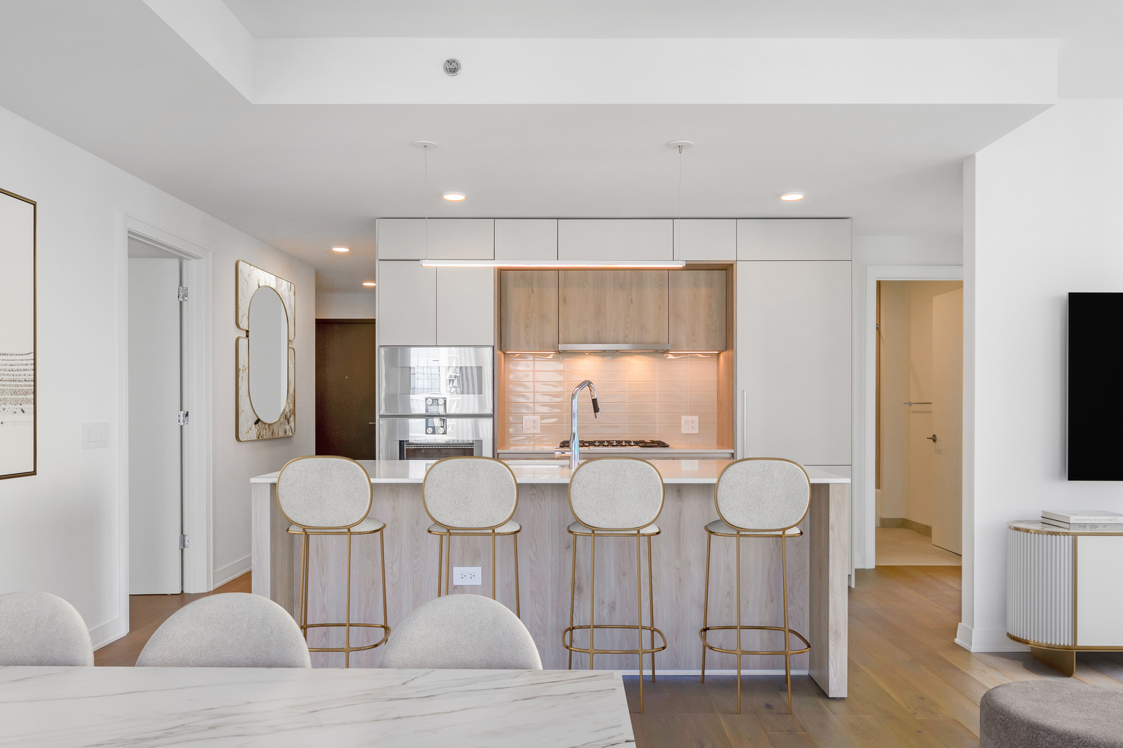 211 N Harbor Drive 1601