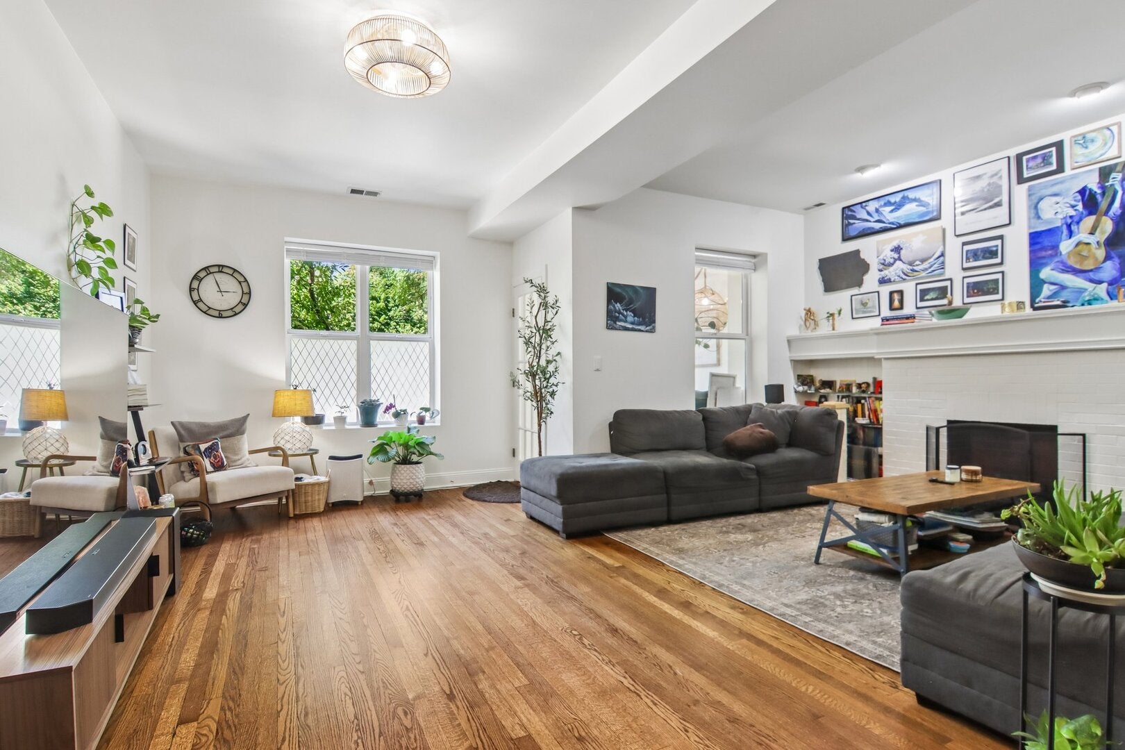 815 E DREXEL Square 1