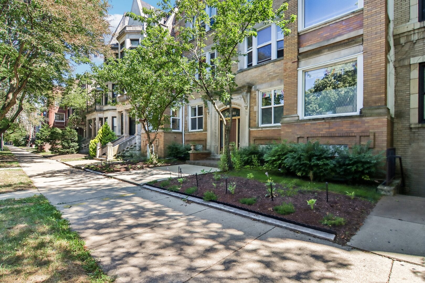 815 E DREXEL Square 1