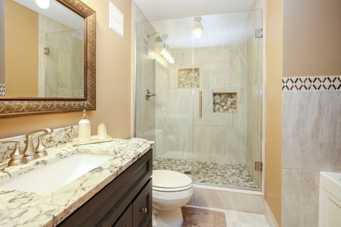 Tiny photo for 1415 E CENTRAL Road #219C, Arlington Heights, IL 60005 (MLS # 12497090)