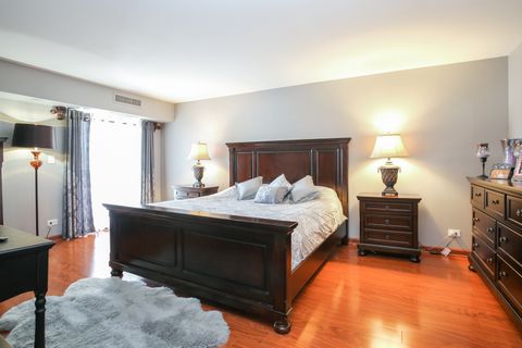 Tiny photo for 1415 E CENTRAL Road #219C, Arlington Heights, IL 60005 (MLS # 12497090)