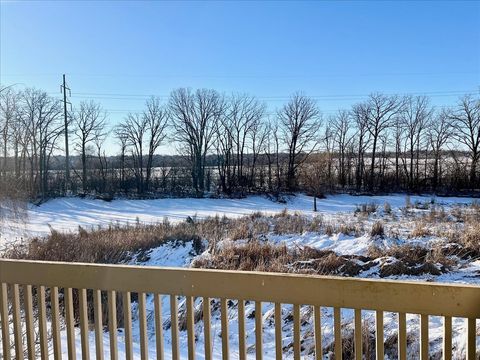 Tiny photo for 2646 Cobblestone Drive, Crystal Lake, IL 60012 (MLS # 12555471)