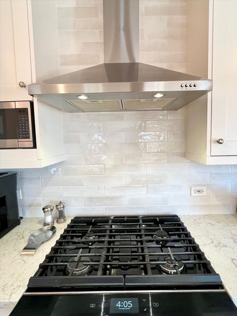 Tiny photo for 2646 Cobblestone Drive, Crystal Lake, IL 60012 (MLS # 12555471)