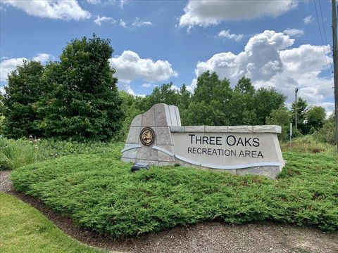 Tiny photo for 2646 Cobblestone Drive, Crystal Lake, IL 60012 (MLS # 12555471)