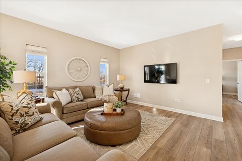 Tiny photo for 2646 Cobblestone Drive, Crystal Lake, IL 60012 (MLS # 12555471)