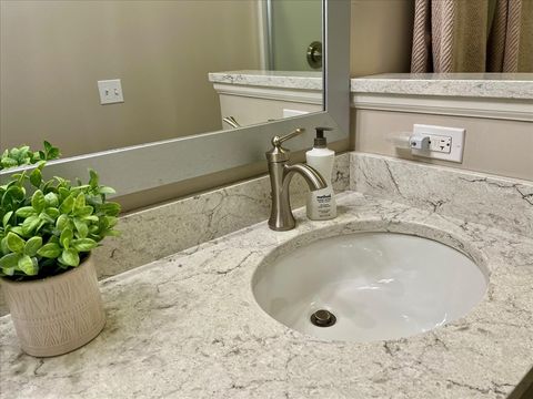 Tiny photo for 2646 Cobblestone Drive, Crystal Lake, IL 60012 (MLS # 12555471)