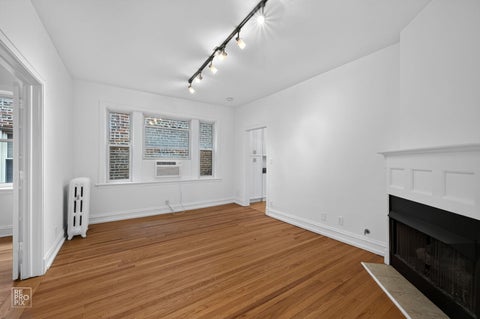 Tiny photo for 731 W Bittersweet Place #2S, Chicago, IL 60613 (MLS # 12738591)