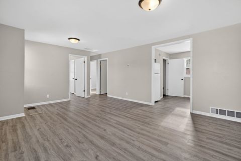 Tiny photo for 808 Mills Road, Joliet, IL 60433 (MLS # 12526368)