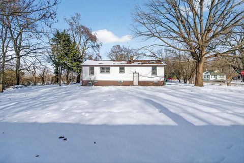 Tiny photo for 808 Mills Road, Joliet, IL 60433 (MLS # 12526368)