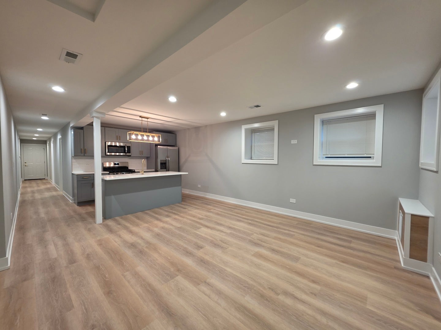2442 W Wilson Avenue G