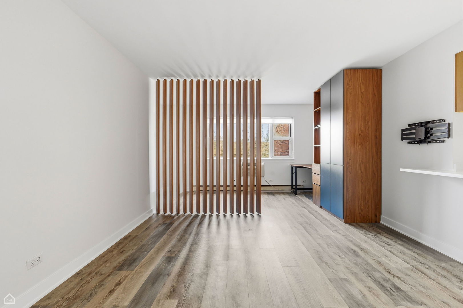 5920 N Kenmore Avenue 519