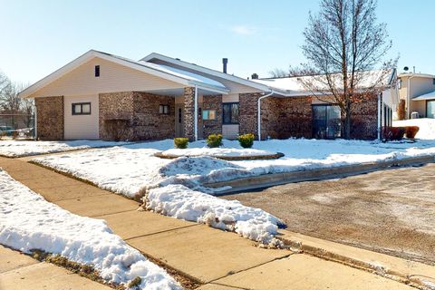 Tiny photo for 199 DUXBURY Court #D, Bloomingdale, IL 60108 (MLS # 12553581)