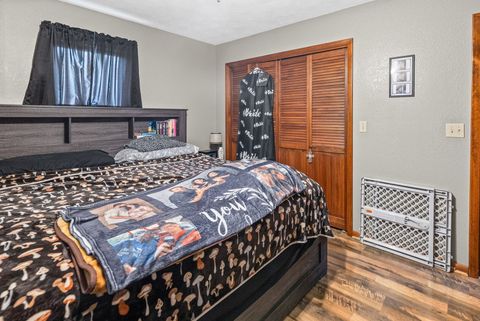 Tiny photo for 2107 CEDAR Avenue, Salem, IL 62881 (MLS # 12592601)