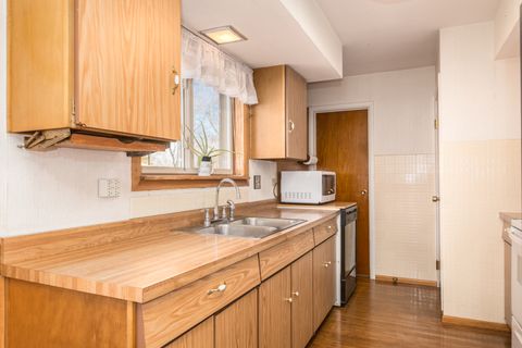 Tiny photo for 170 Westmere Road, Des Plaines, IL 60016 (MLS # 12587781)