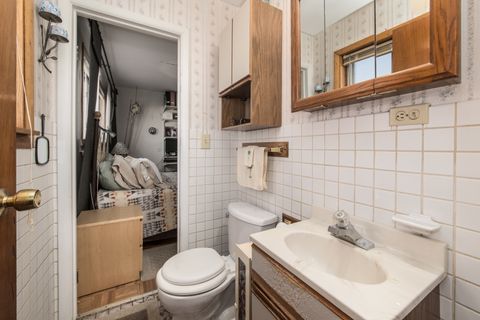 Tiny photo for 170 Westmere Road, Des Plaines, IL 60016 (MLS # 12587781)