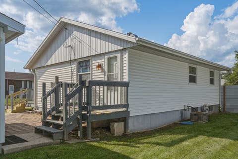Tiny photo for 1606 Bonnie Avenue, Dixon, IL 61021 (MLS # 12744006)